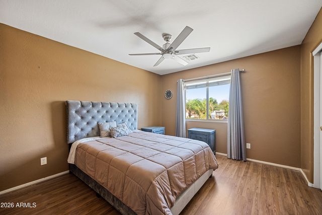 8320 W BERRIDGE Lane, Glendale, AZ 85305