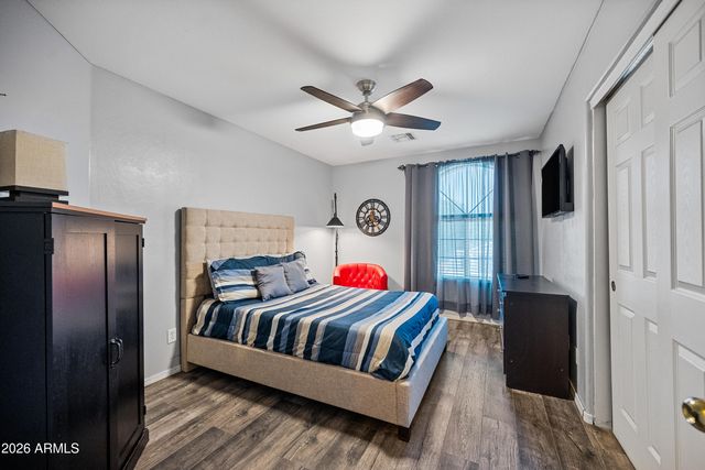 8320 W BERRIDGE Lane, Glendale, AZ 85305