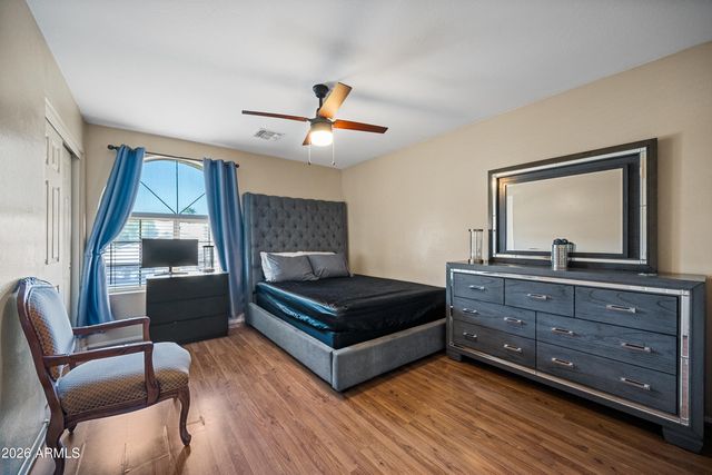8320 W BERRIDGE Lane, Glendale, AZ 85305