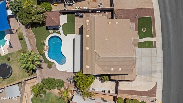 8320 W BERRIDGE Lane, Glendale, AZ 85305