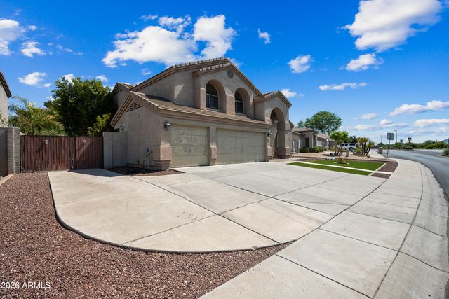 8320 W BERRIDGE Lane, Glendale, AZ 85305