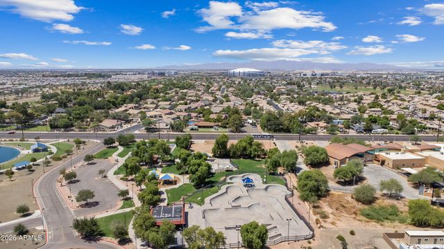8320 W BERRIDGE Lane, Glendale, AZ 85305