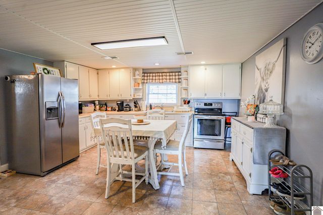 10702 Scale Road, Benton, KY 42025