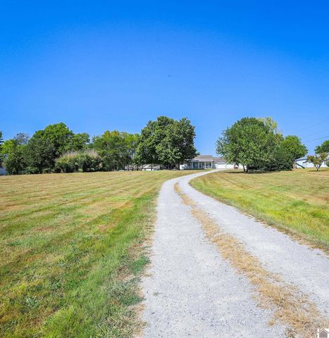 10702 Scale Road, Benton, KY 42025