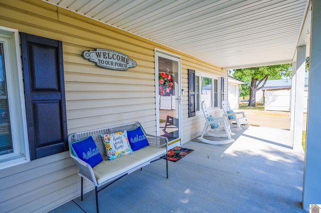 10702 Scale Road, Benton, KY 42025