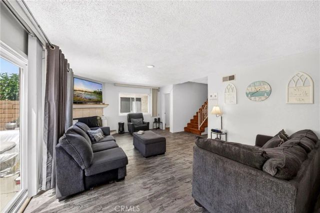 14012 Cerise Avenue, Hawthorne, CA 90250