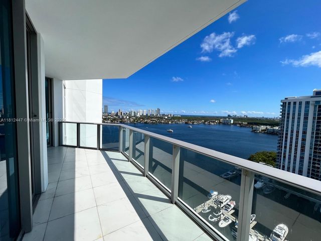 17301 Biscayne Blvd 2105, North Miami Beach, FL 33160