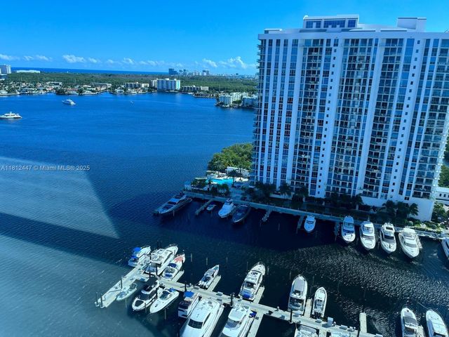 17301 Biscayne Blvd 2105, North Miami Beach, FL 33160