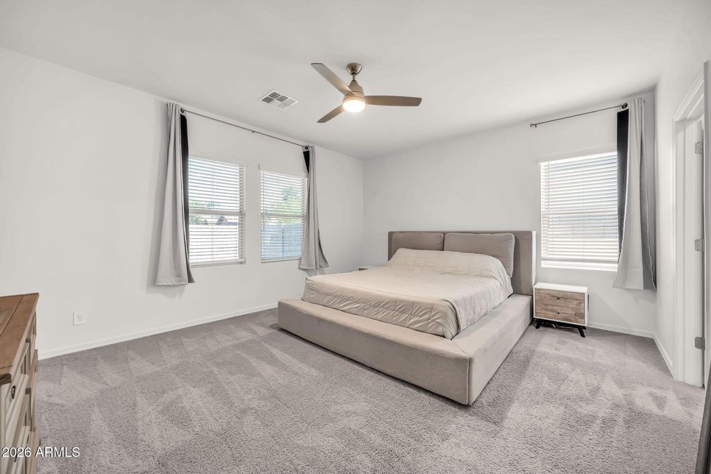 Image 23 of property listing at 16524 W DESERT MIRAGE Drive, Surprise, AZ 85388