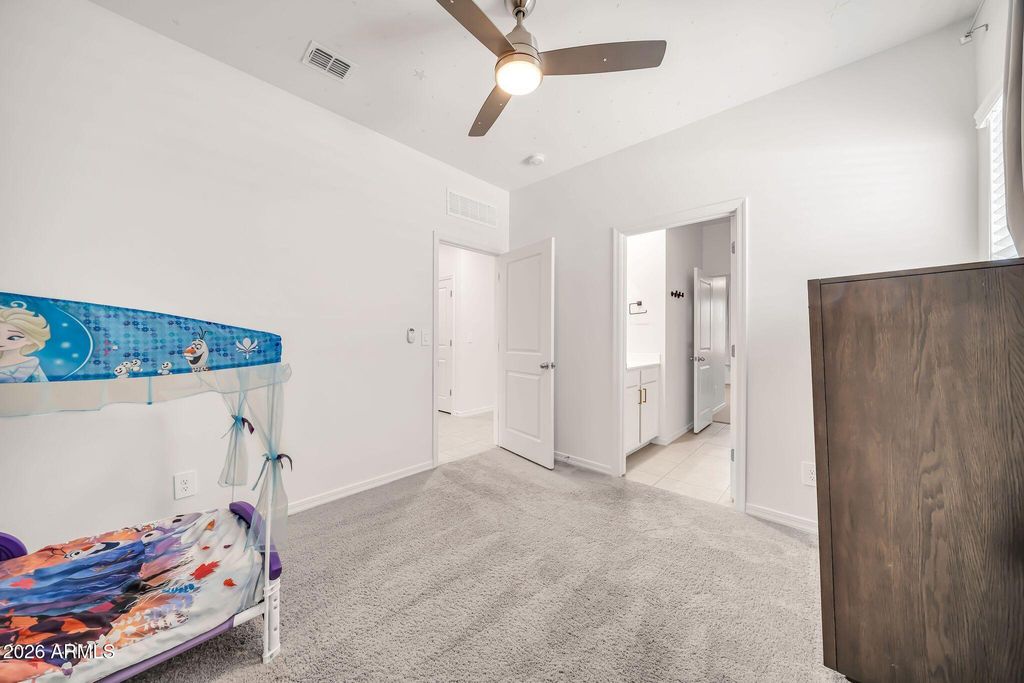 Image 24 of property listing at 16524 W DESERT MIRAGE Drive, Surprise, AZ 85388