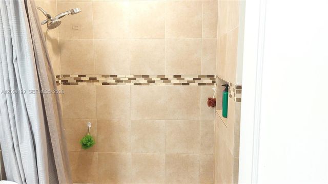 3087 SW 5th St, Miami, FL 33135