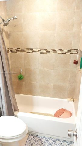 3087 SW 5th St, Miami, FL 33135