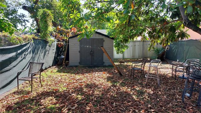 3087 SW 5th St, Miami, FL 33135