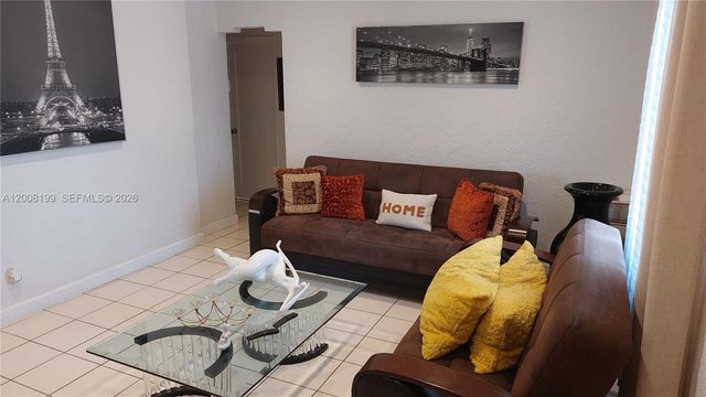 3087 SW 5th St, Miami, FL 33135