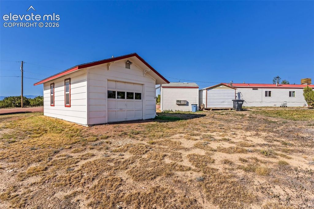 325 5th Street, Penrose, CO 81240 — photo 4