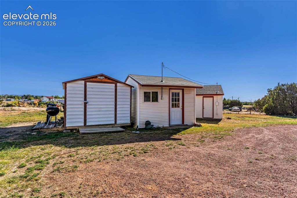 325 5th Street, Penrose, CO 81240 — photo 5