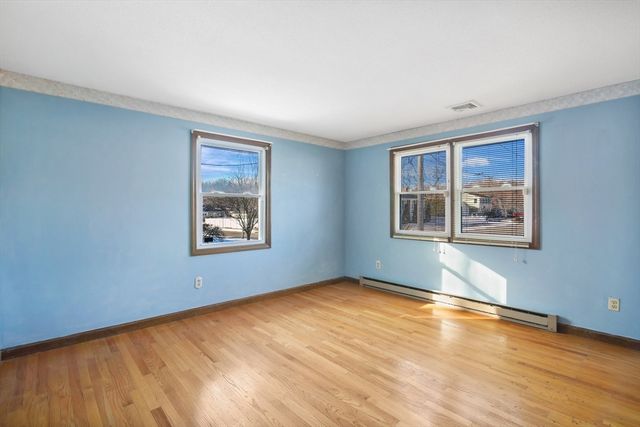 17 Labelle Cir, Chicopee, MA 01020