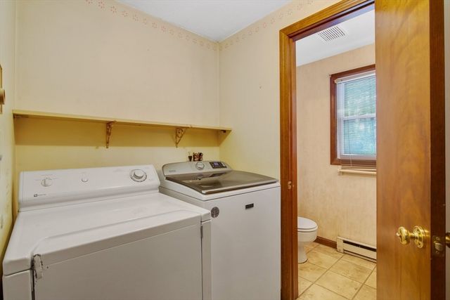 17 Labelle Cir, Chicopee, MA 01020