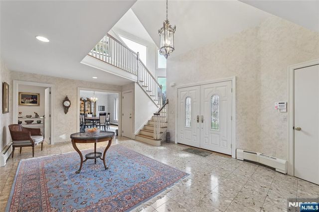 9 Toboggan Ridge Road, Saddle River, NJ 07458