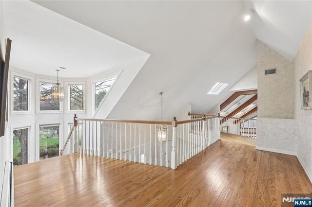 9 Toboggan Ridge Road, Saddle River, NJ 07458