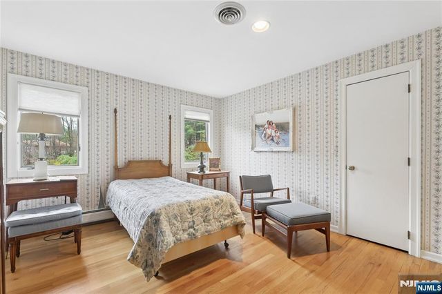 9 Toboggan Ridge Road, Saddle River, NJ 07458