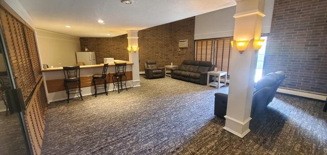 3420 Golfview Drive 121, Eagan, MN 55123