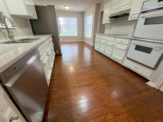 1741 MAGNOLIA TREE RD, Germantown, TN 38138