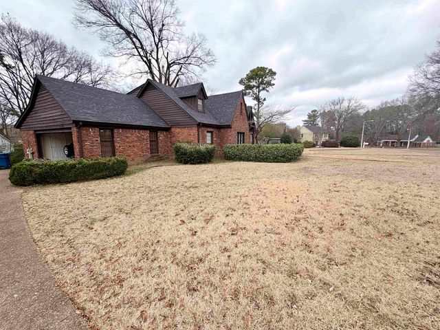 1741 MAGNOLIA TREE RD, Germantown, TN 38138