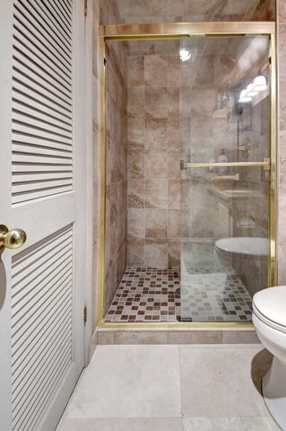 21214 Lago Circle 8b, Boca Raton, FL 33433