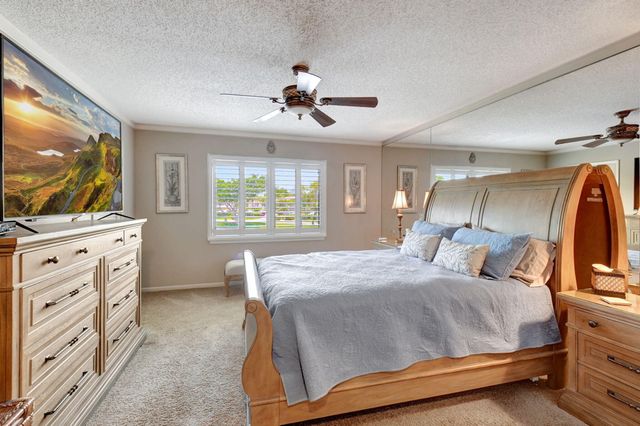 21214 Lago Circle 8b, Boca Raton, FL 33433