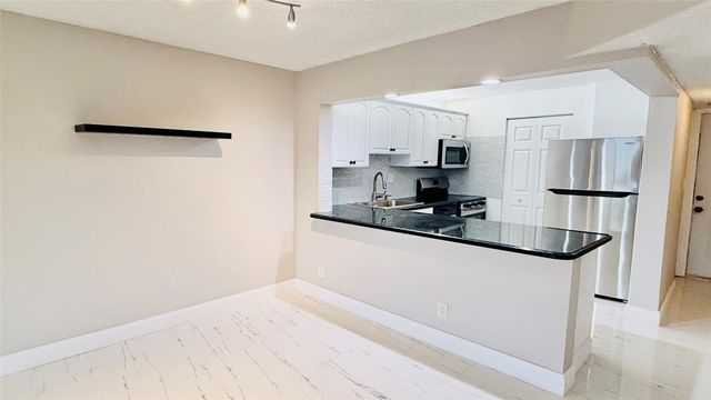 8060 Colony Cir 209, Fort Lauderdale, FL 33321