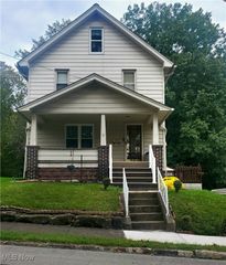 71 Fairview Street, Campbell, OH 44405