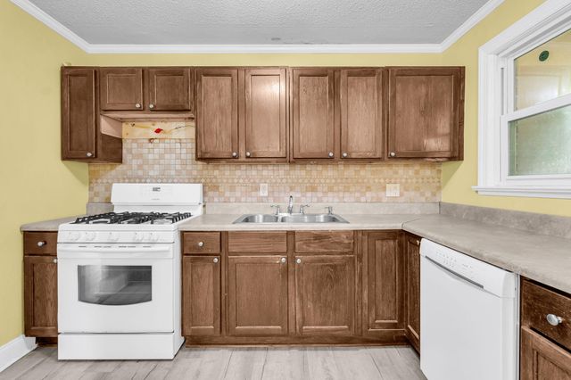 5830 Beverly Drive, Hanahan, SC 29410