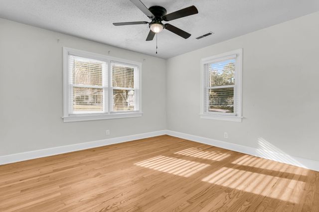 5830 Beverly Drive, Hanahan, SC 29410