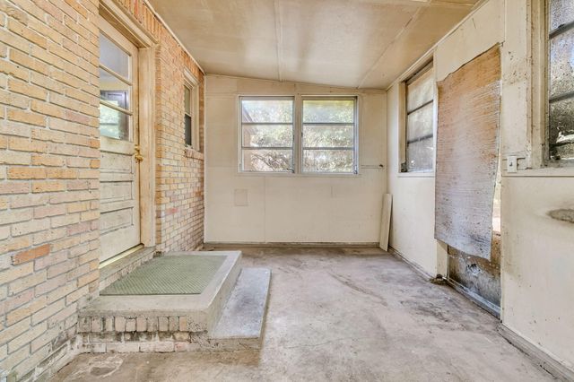 5830 Beverly Drive, Hanahan, SC 29410