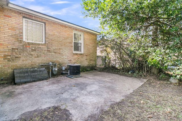 5830 Beverly Drive, Hanahan, SC 29410