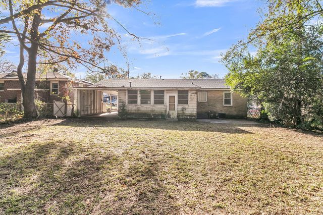 5830 Beverly Drive, Hanahan, SC 29410