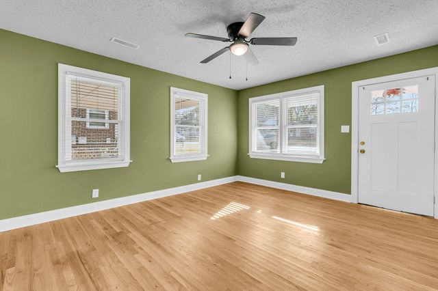 5830 Beverly Drive, Hanahan, SC 29410