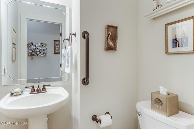 7334 N Aberdeen Drive, Pass Christian, MS 39571