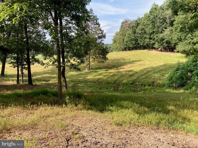 LIGHT RD, Winchester, VA 22603