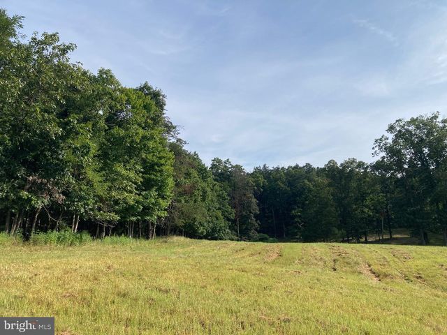 LIGHT RD, Winchester, VA 22603
