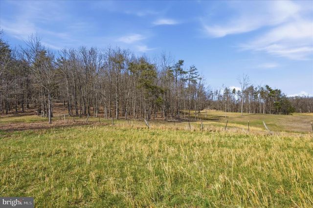 LIGHT RD, Winchester, VA 22603