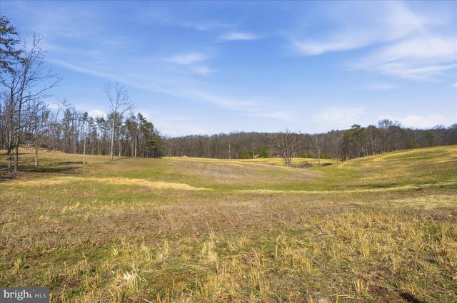 LIGHT RD, Winchester, VA 22603