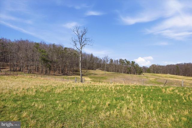 LIGHT RD, Winchester, VA 22603
