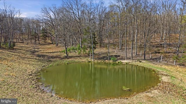 LIGHT RD, Winchester, VA 22603