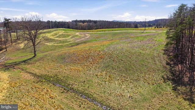 LIGHT RD, Winchester, VA 22603