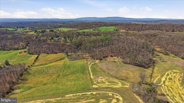 LIGHT RD, Winchester, VA 22603