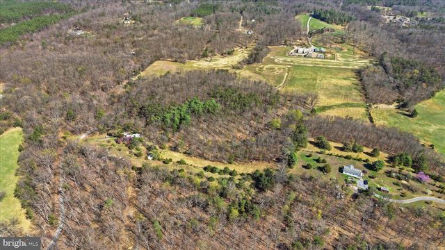 LIGHT RD, Winchester, VA 22603