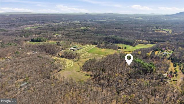 LIGHT RD, Winchester, VA 22603