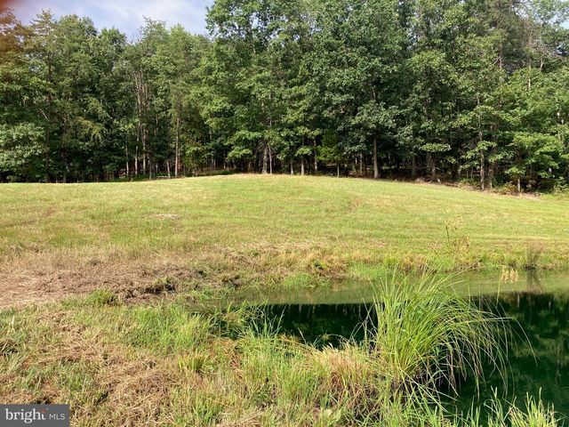 LIGHT RD, Winchester, VA 22603